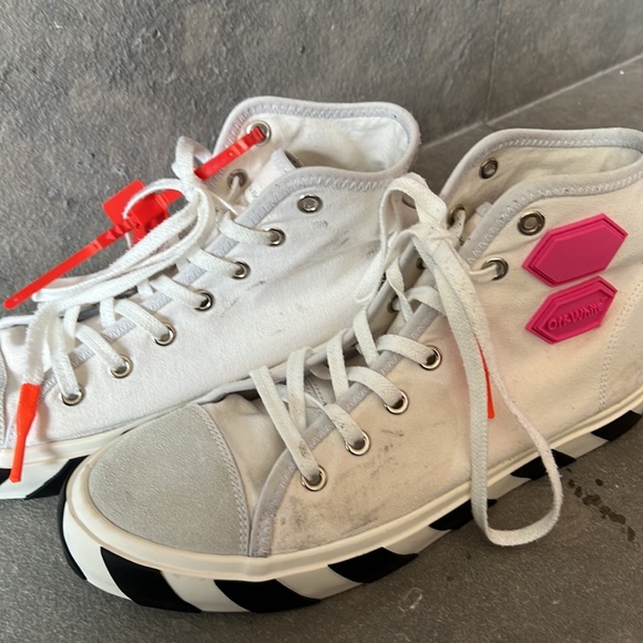 Off white vulcanized high top sneakers! C/O Virgil Abloh! Worn 2 times size 11 - Picture 5 of 12